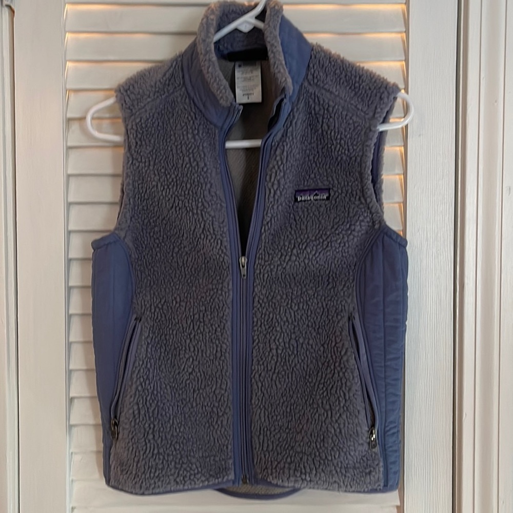 Patagonia Women's Classic Retro-X® Small. Fleece Vest. Lavender.